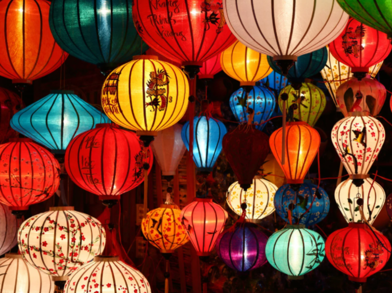 Christmas & New Year in Hoi An 2026: Warm Gatherings, Quiet Joy