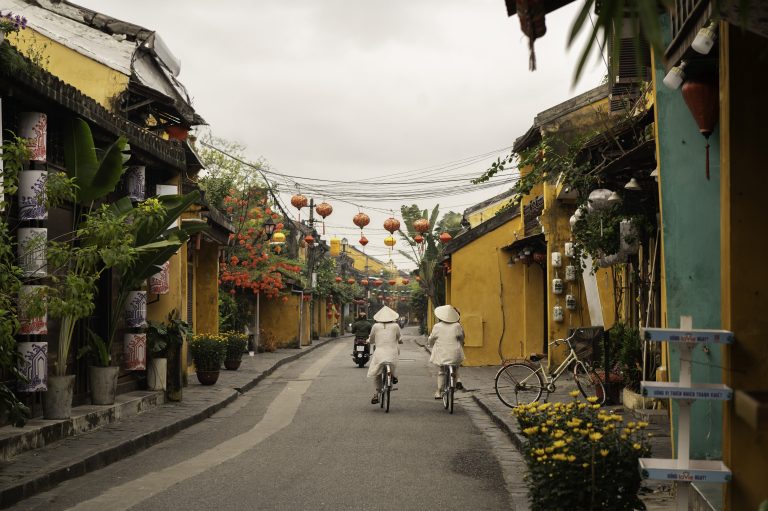 27+ Things to Do in Hoi An (2026): Ancient Town, Culture & Local Experiences