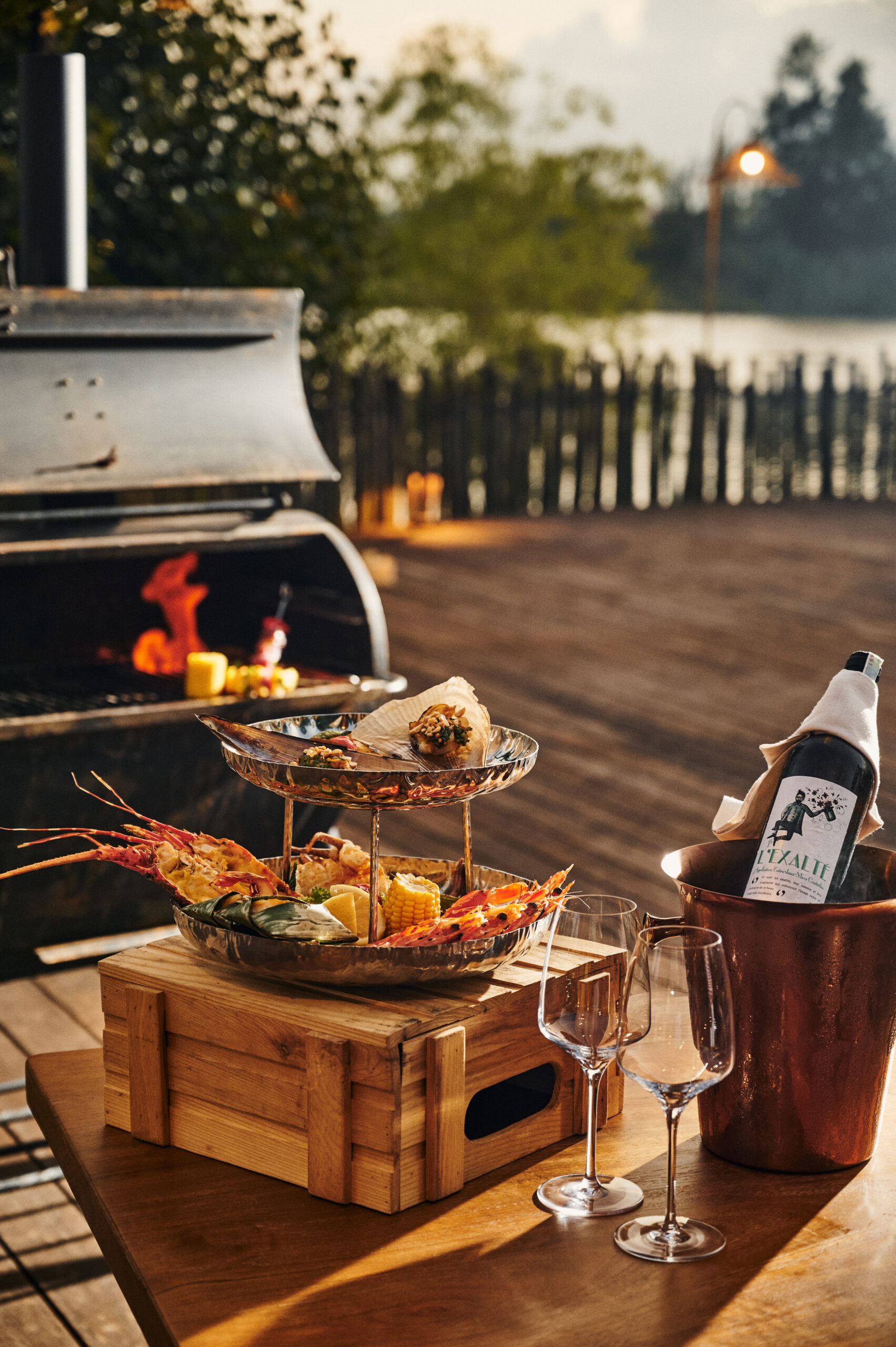 SEAFOOD BARBECUE BY THE RIVER